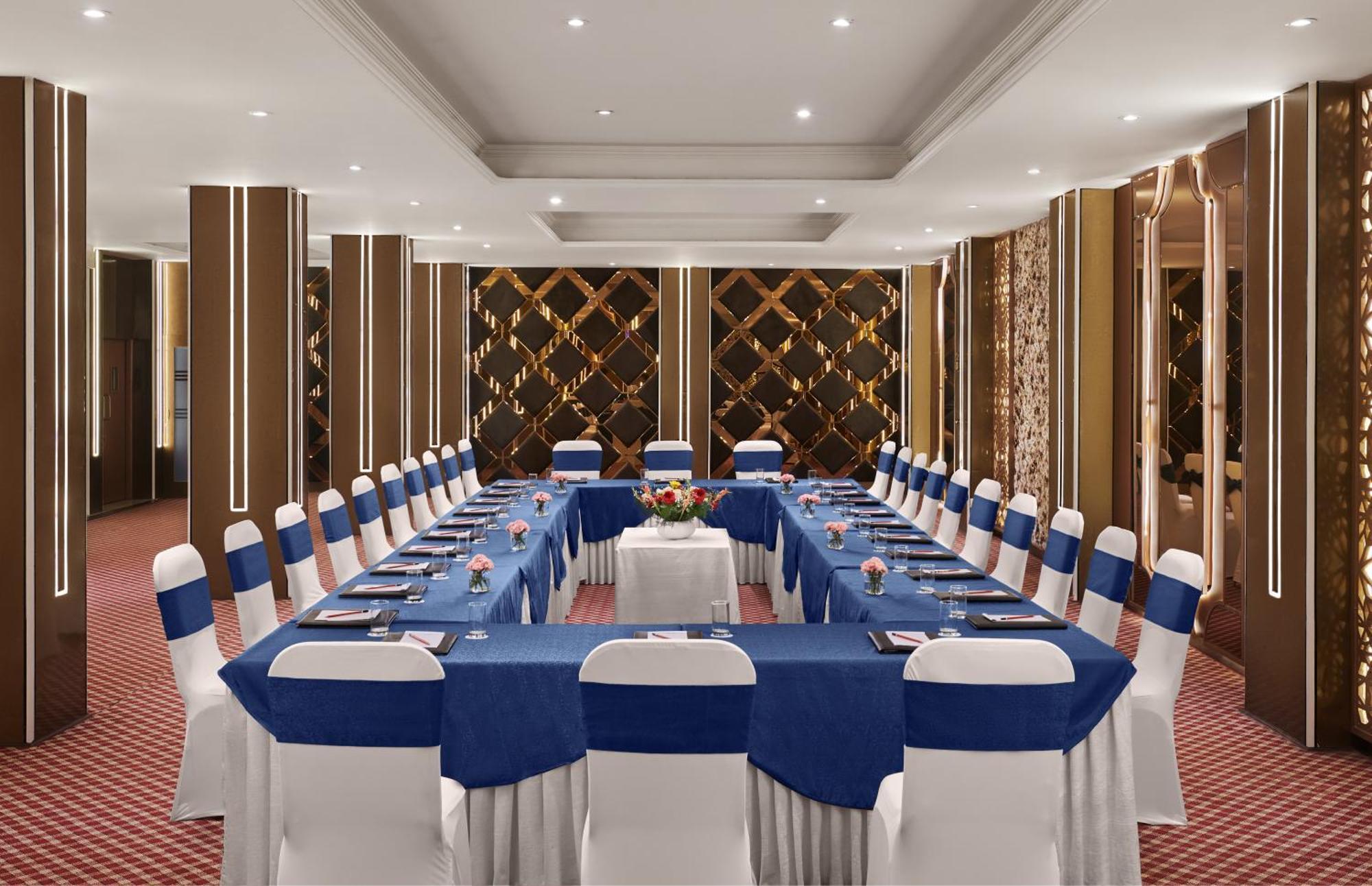 Deventure Sarovar Portico Patel Nagar New Delhi Exteriör bild