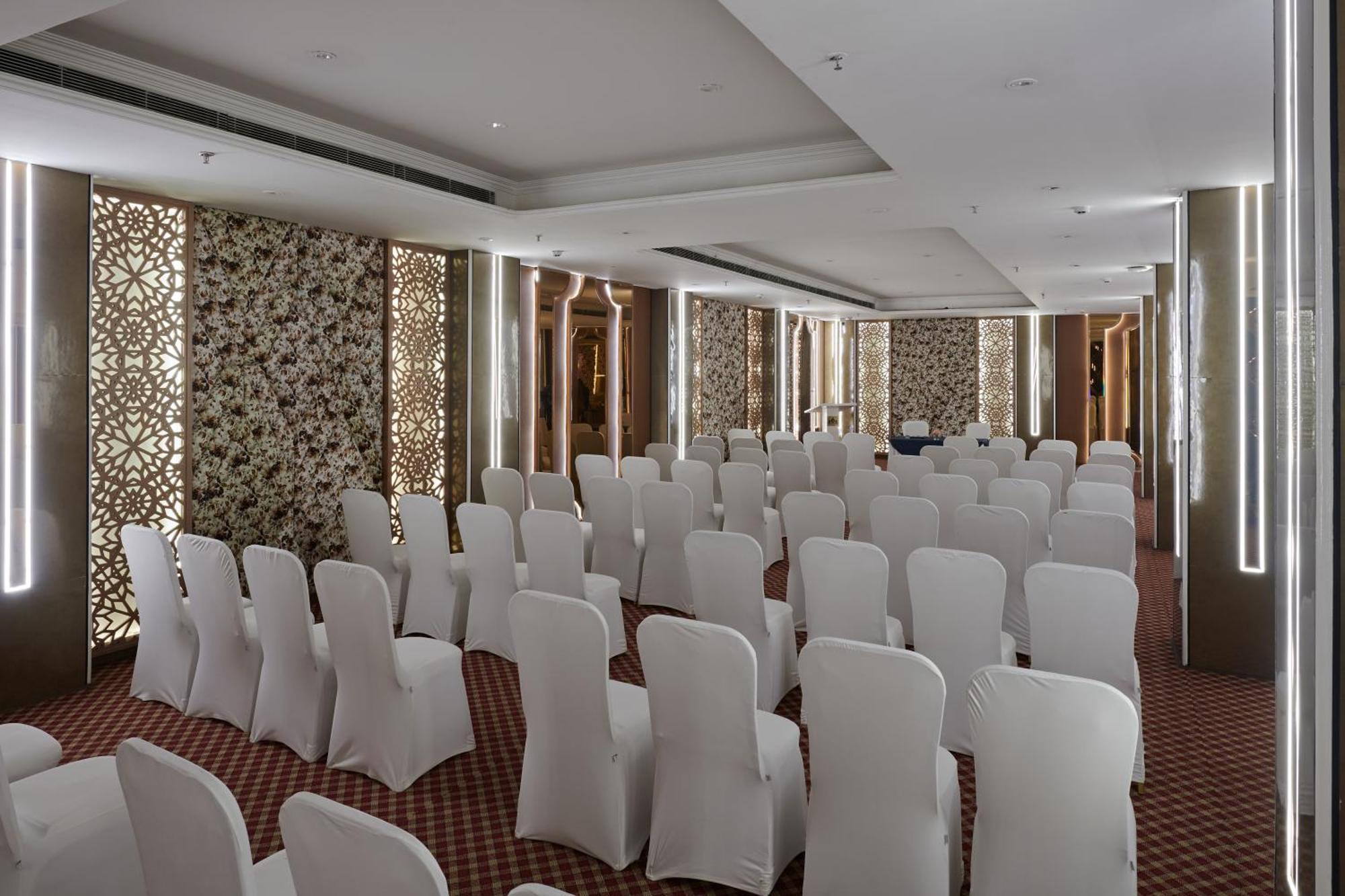 Deventure Sarovar Portico Patel Nagar New Delhi Exteriör bild